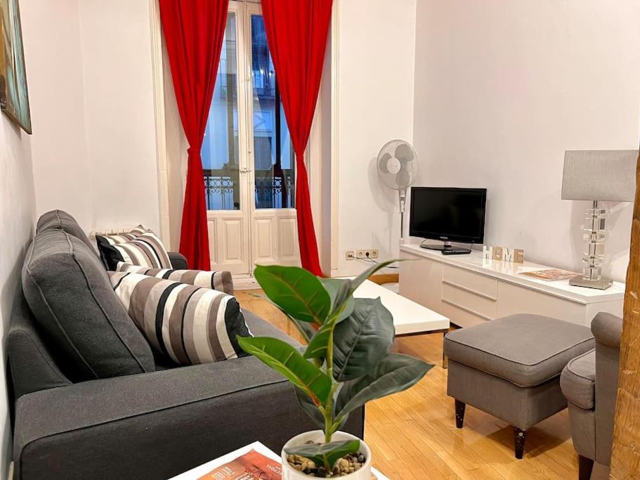 Alojamiento Entero Centro: Piso . Chueca Apartment Madrid Luaran gambar